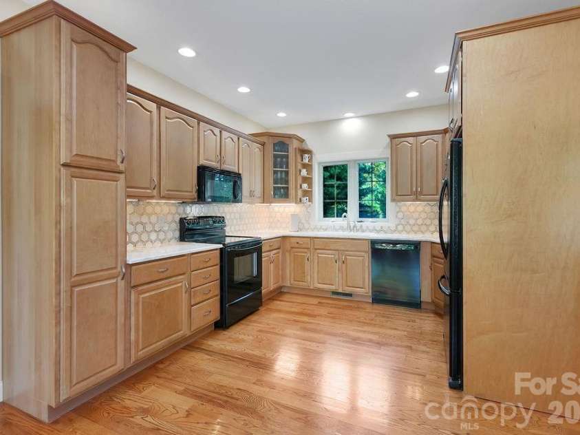 1228 Ugugu Drive, Brevard, NC 28712.  MLS# CAR4413645, YatesRealty ID 48800. 