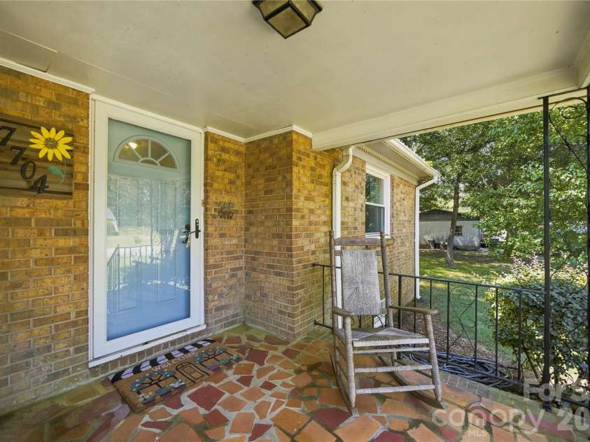 7704 Otts Circle, Stanley, NC 28164.  MLS# CAR4421199, YatesRealty ID 48801. Covered Front Porch