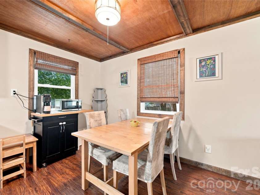 7704 Otts Circle, Stanley, NC 28164.  MLS# CAR4421199, YatesRealty ID 48801. Dining Area