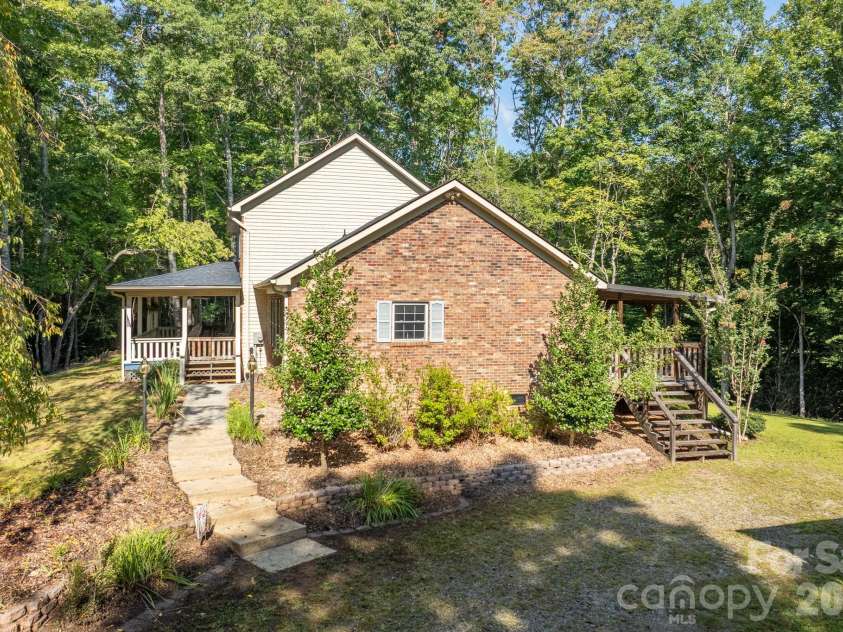 1886 Tanasee Gap Road, Balsam Grove, NC 28708.  MLS# CAR4421630, YatesRealty ID 48802. 