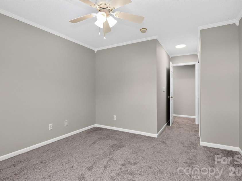1712 Pergola Place, Charlotte, NC 28213.  MLS# CAR4420874, YatesRealty ID 48803. 