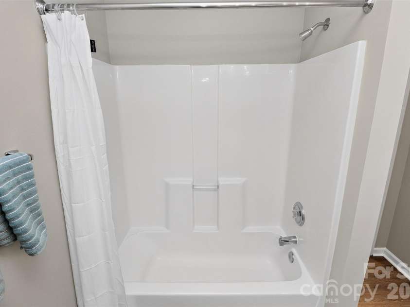 1712 Pergola Place, Charlotte, NC 28213.  MLS# CAR4420874, YatesRealty ID 48803. 
