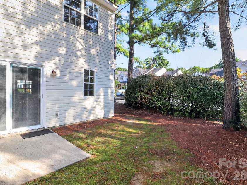 1712 Pergola Place, Charlotte, NC 28213.  MLS# CAR4420874, YatesRealty ID 48803. End Unit that offers privacy