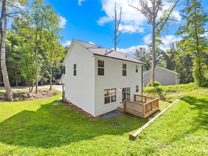 242 Valleybrook Lane, Troutman, NC 28166.  MLS# CAR4421198, YatesRealty ID 48804. 