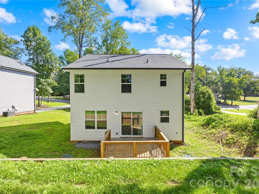 242 Valleybrook Lane, Troutman, NC 28166.  MLS# CAR4421198, YatesRealty ID 48804. 