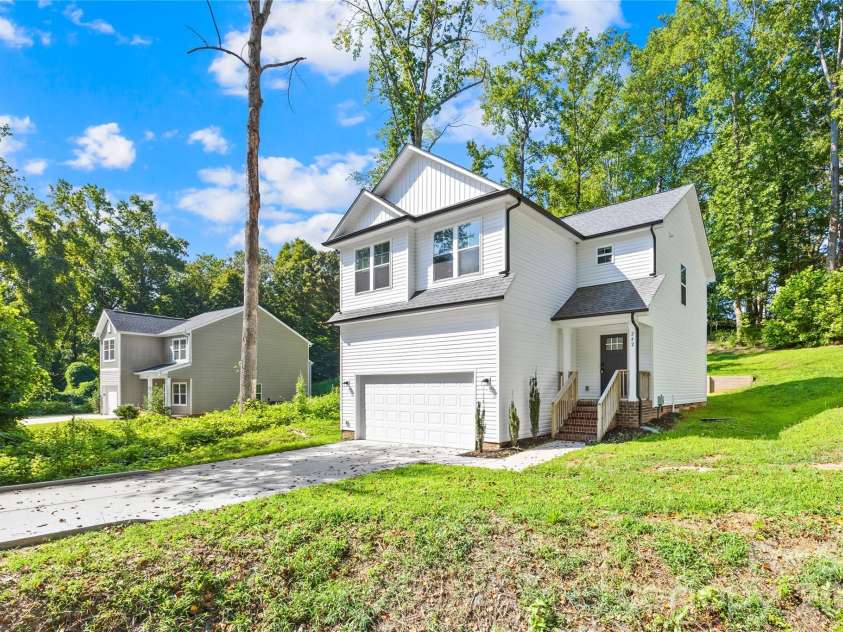 242 Valleybrook Lane, Troutman, NC 28166.  MLS# CAR4421198, YatesRealty ID 48804. 