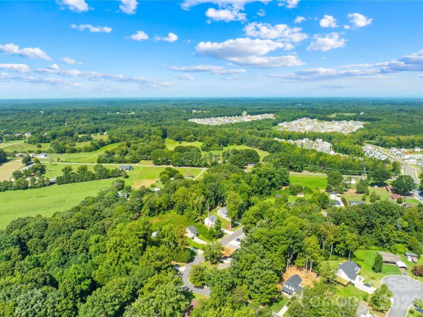 242 Valleybrook Lane, Troutman, NC 28166.  MLS# CAR4421198, YatesRealty ID 48804. 