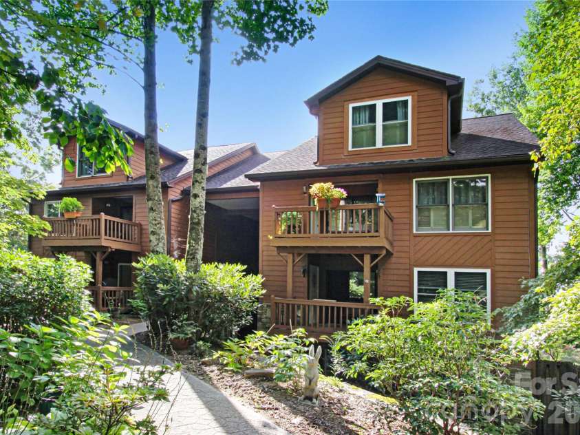 97 Toxaway Views Drive, Lake Toxaway, NC 28747.  MLS# CAR4421561, YatesRealty ID 48805. 