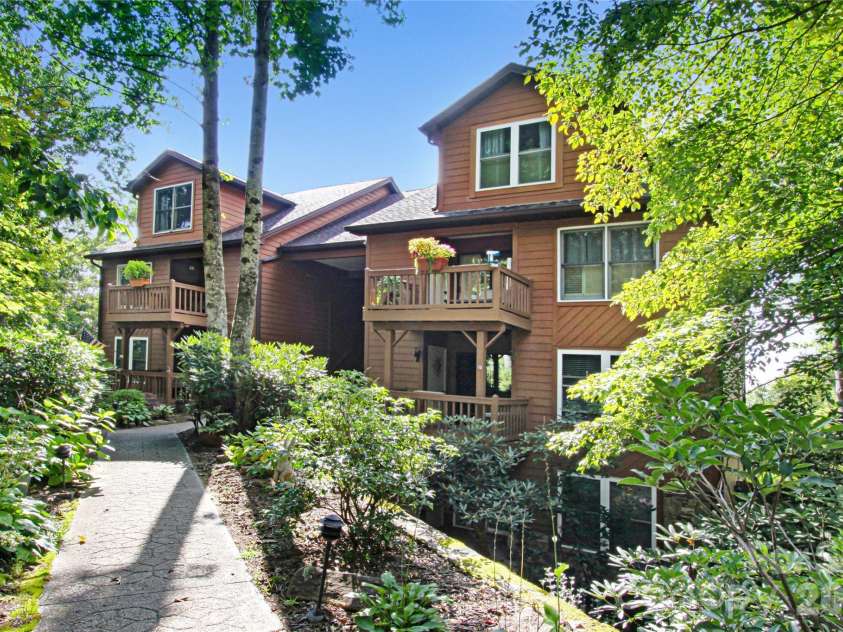 97 Toxaway Views Drive, Lake Toxaway, NC 28747.  MLS# CAR4421561, YatesRealty ID 48805. 