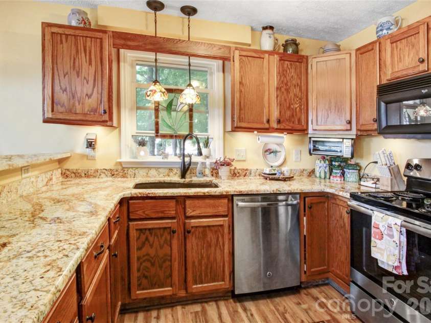 97 Toxaway Views Drive, Lake Toxaway, NC 28747.  MLS# CAR4421561, YatesRealty ID 48805. 