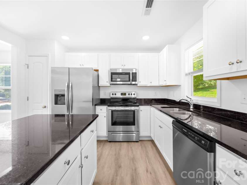 240 Valleybrook Lane, Troutman, NC 28166.  MLS# CAR4421195, YatesRealty ID 48807. 