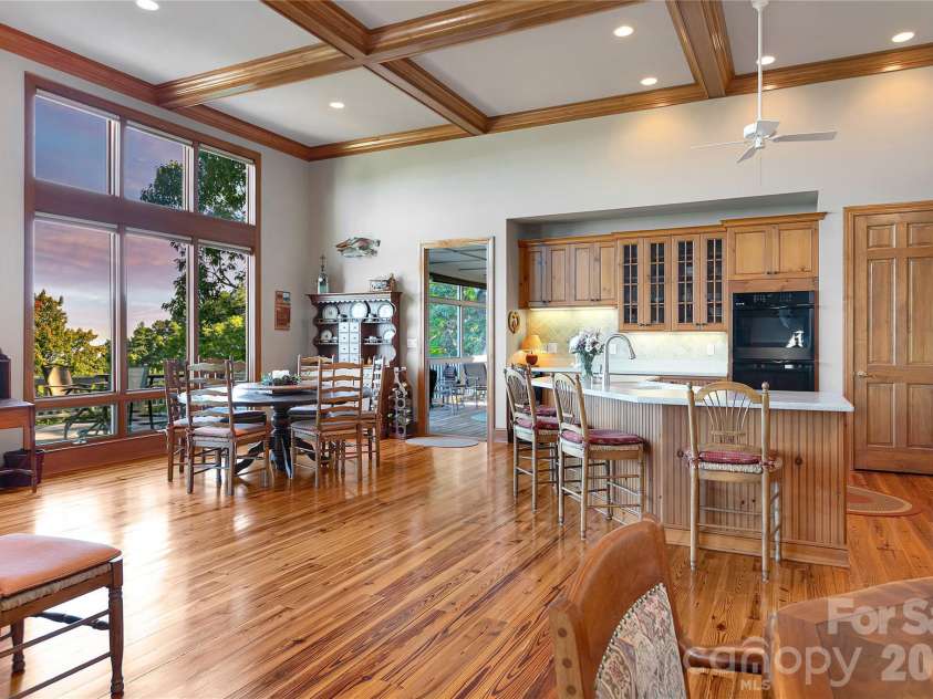 74 Walnut Ridge Lane, Brevard, NC 28712.  MLS# CAR4419303, YatesRealty ID 48809. 