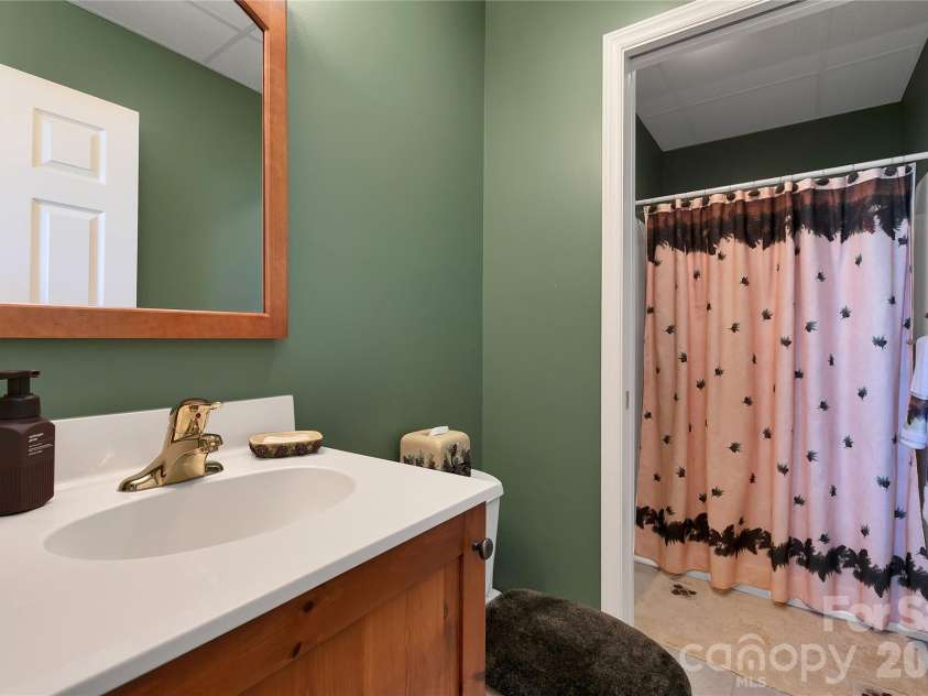 74 Walnut Ridge Lane, Brevard, NC 28712.  MLS# CAR4419303, YatesRealty ID 48809. 