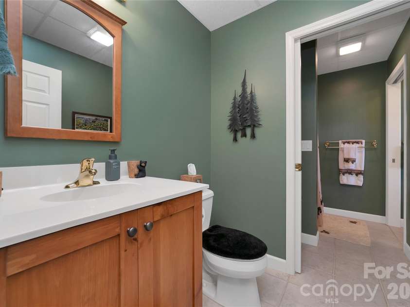 74 Walnut Ridge Lane, Brevard, NC 28712.  MLS# CAR4419303, YatesRealty ID 48809. 