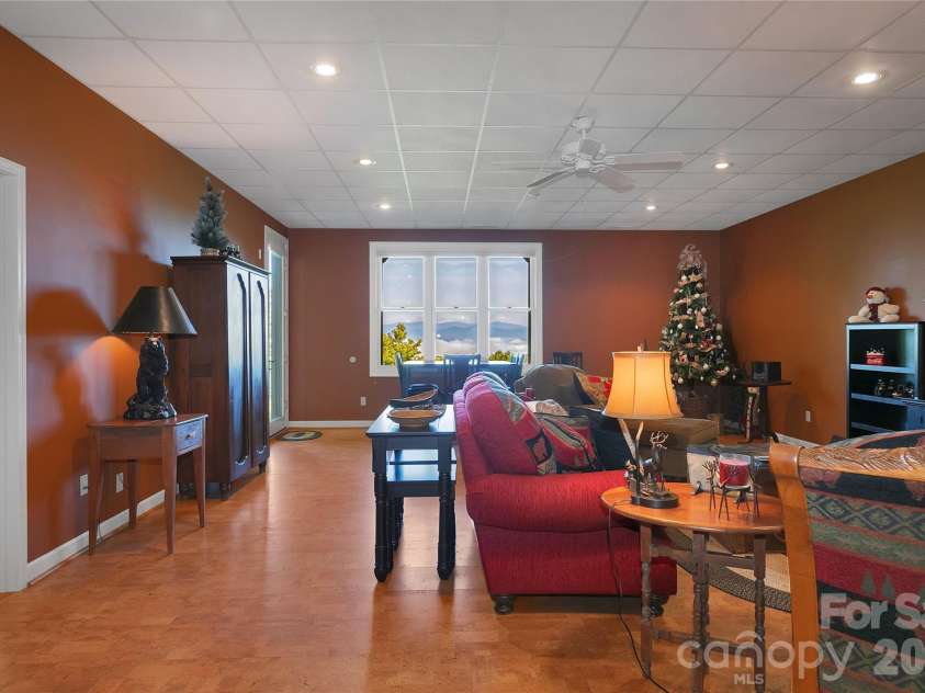 74 Walnut Ridge Lane, Brevard, NC 28712.  MLS# CAR4419303, YatesRealty ID 48809. 