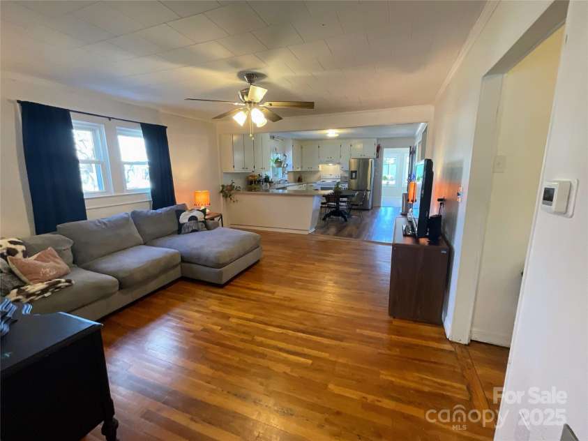 7860 Georgia Avenue, Kannapolis, NC 28081.  MLS# CAR4218693, YatesRealty ID 4881. 
