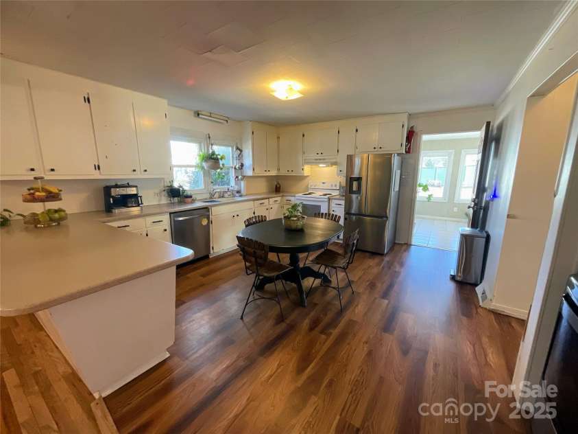 7860 Georgia Avenue, Kannapolis, NC 28081.  MLS# CAR4218693, YatesRealty ID 4881. 