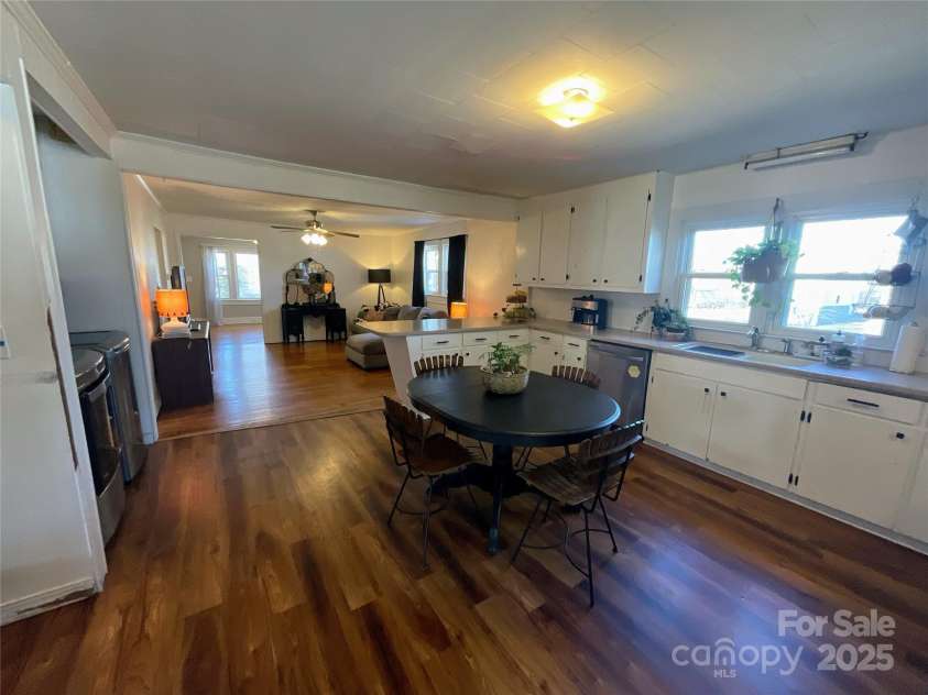7860 Georgia Avenue, Kannapolis, NC 28081.  MLS# CAR4218693, YatesRealty ID 4881. 