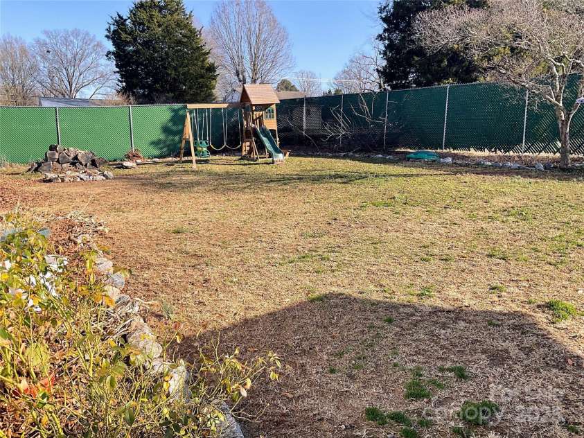 7860 Georgia Avenue, Kannapolis, NC 28081.  MLS# CAR4218693, YatesRealty ID 4881. 