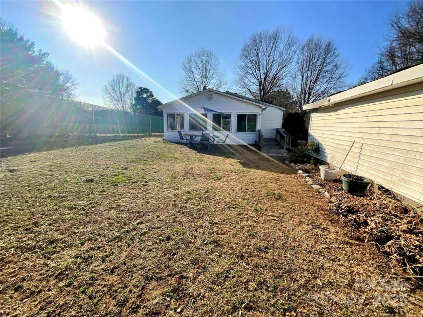 7860 Georgia Avenue, Kannapolis, NC 28081.  MLS# CAR4218693, YatesRealty ID 4881. 