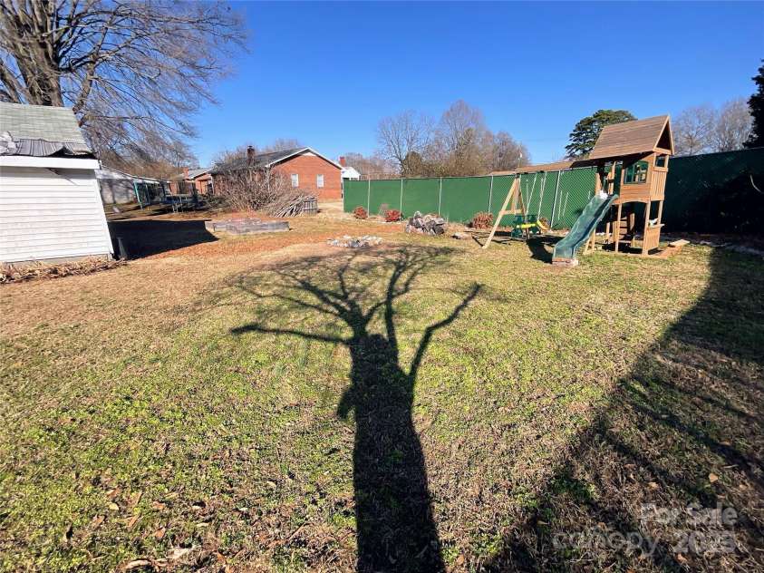 7860 Georgia Avenue, Kannapolis, NC 28081.  MLS# CAR4218693, YatesRealty ID 4881. 