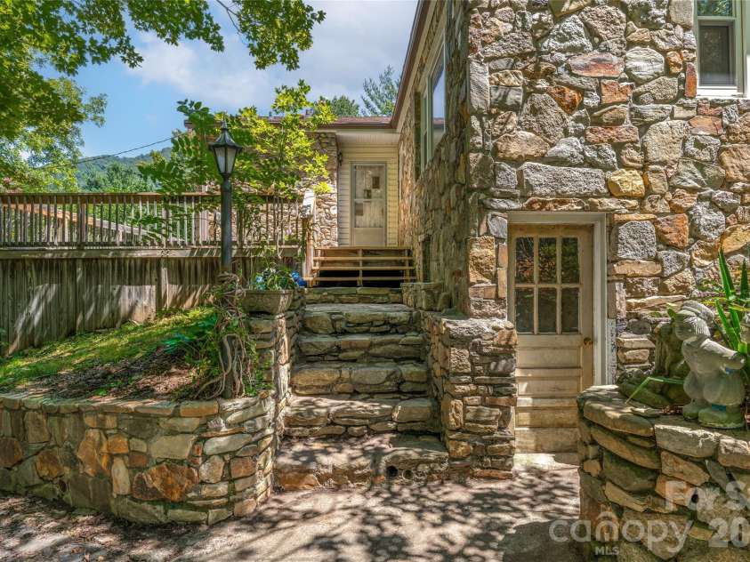 48 & 49 Cedar Mountain Road, Asheville, NC 28803.  MLS# CAR4418594, YatesRealty ID 48811. 