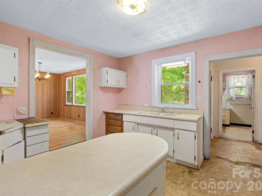 48 & 49 Cedar Mountain Road, Asheville, NC 28803.  MLS# CAR4418594, YatesRealty ID 48811. 