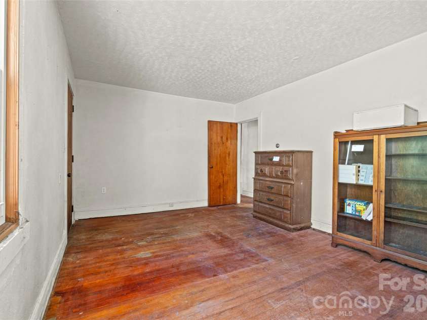 48 & 49 Cedar Mountain Road, Asheville, NC 28803.  MLS# CAR4418594, YatesRealty ID 48811. 