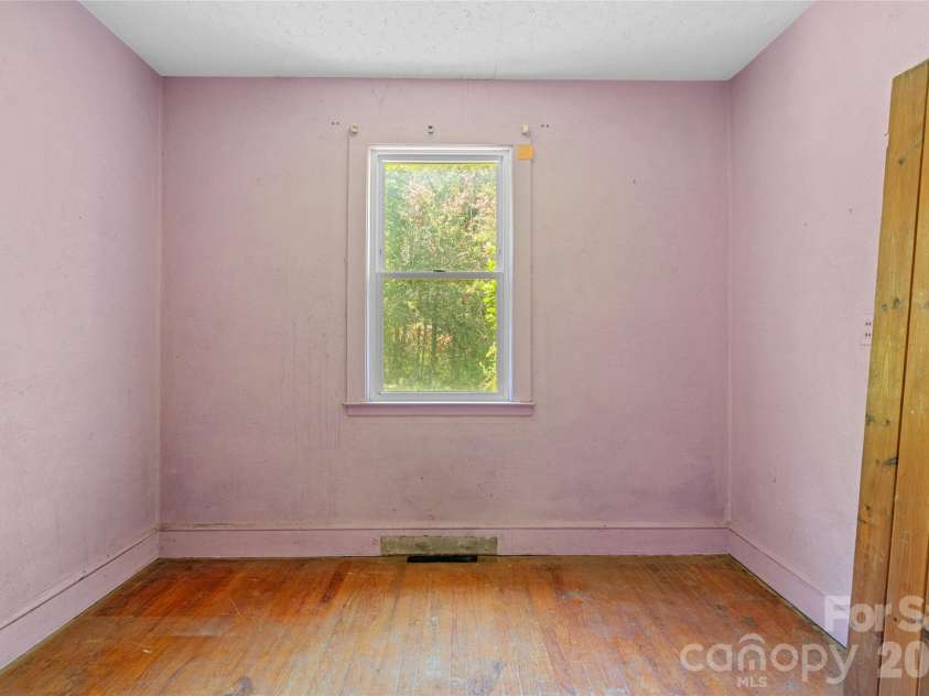 48 & 49 Cedar Mountain Road, Asheville, NC 28803.  MLS# CAR4418594, YatesRealty ID 48811. 