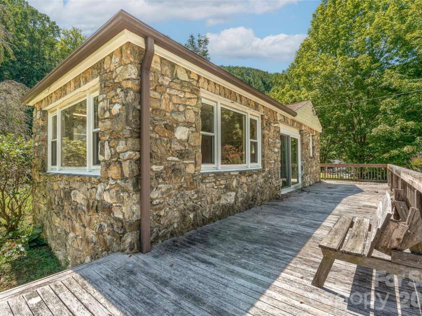 48 & 49 Cedar Mountain Road, Asheville, NC 28803.  MLS# CAR4418594, YatesRealty ID 48811. 