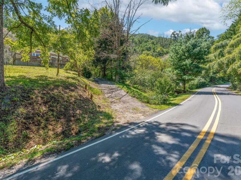 48 & 49 Cedar Mountain Road, Asheville, NC 28803.  MLS# CAR4418594, YatesRealty ID 48811. 