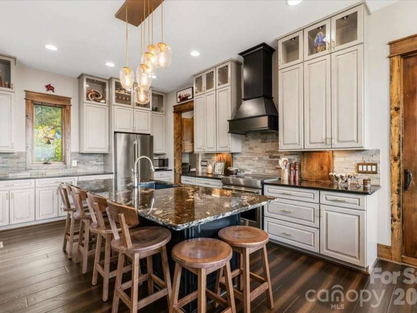2775 Campbells Trace, Nebo, NC 28761.  MLS# CAR4421386, YatesRealty ID 48815. 