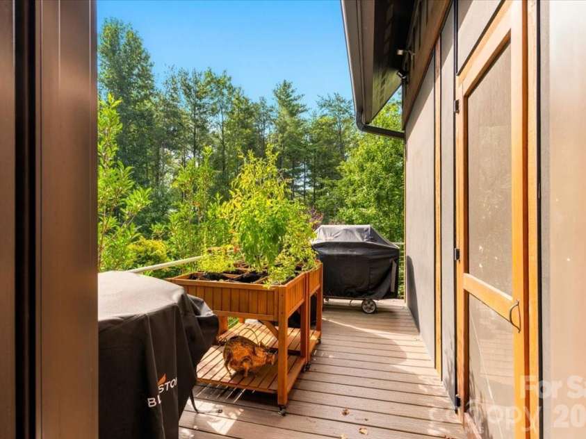 2775 Campbells Trace, Nebo, NC 28761.  MLS# CAR4421386, YatesRealty ID 48815. 