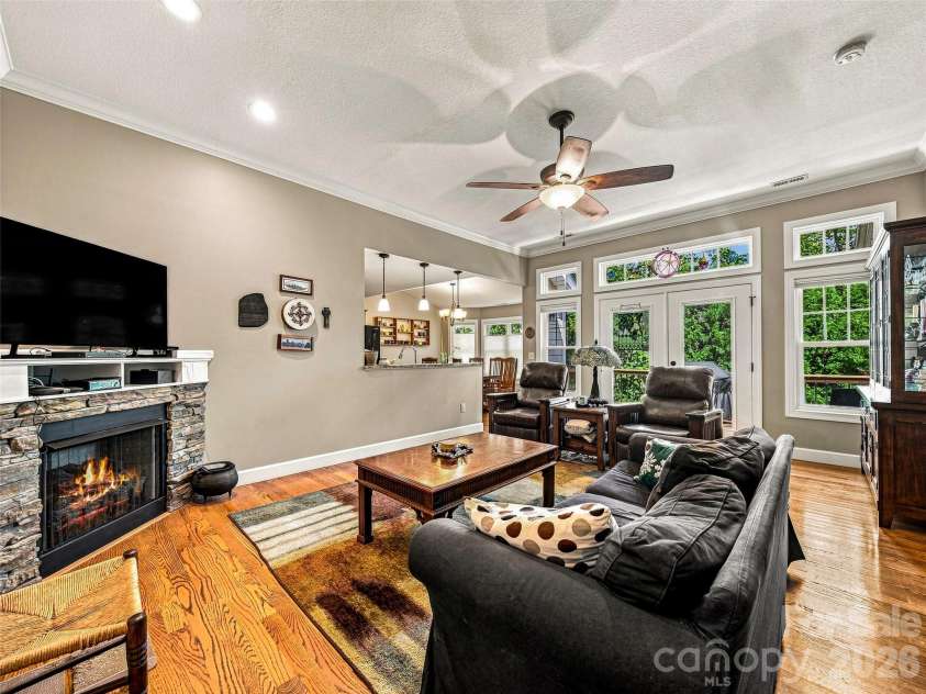 16 Jennlynn Drive, Arden, NC 28704.  MLS# CAR4390488, YatesRealty ID 48816. 