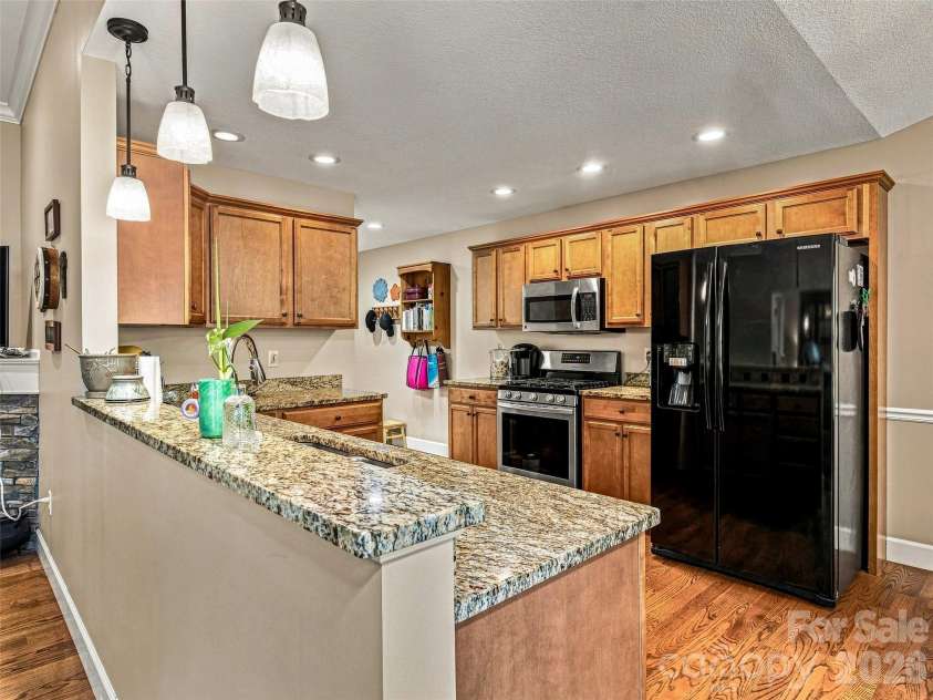 16 Jennlynn Drive, Arden, NC 28704.  MLS# CAR4390488, YatesRealty ID 48816. 