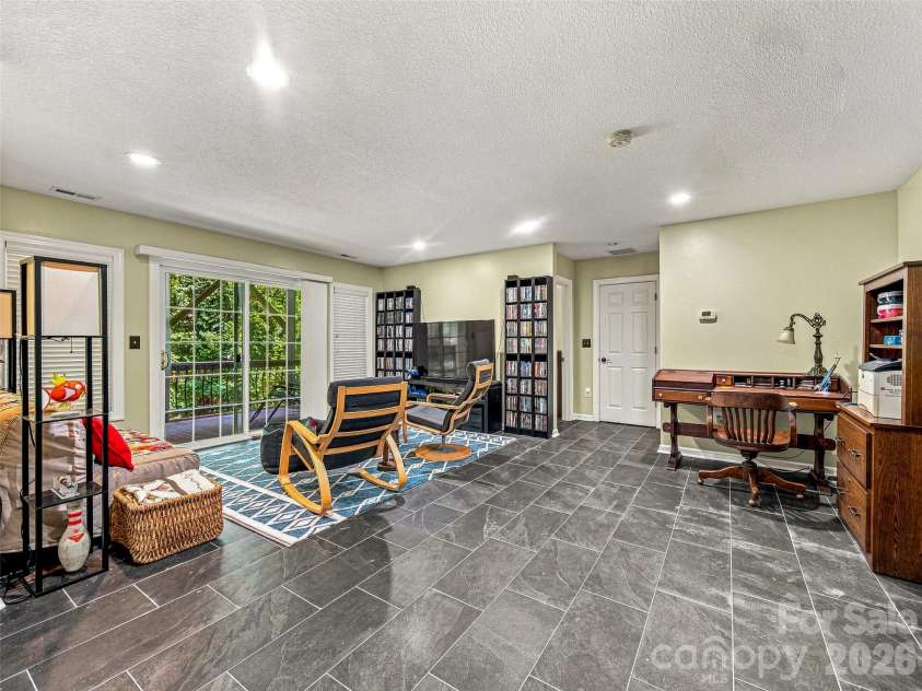 16 Jennlynn Drive, Arden, NC 28704.  MLS# CAR4390488, YatesRealty ID 48816. 