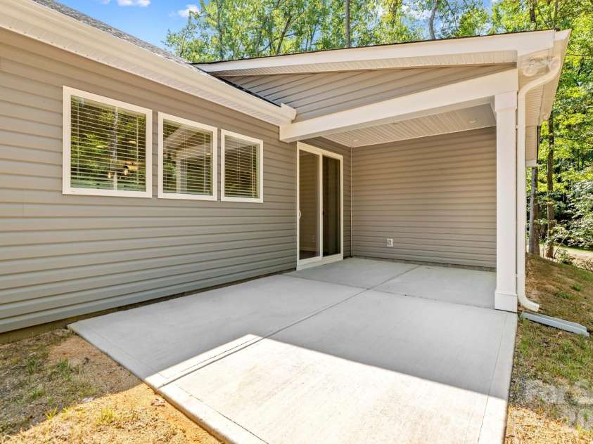 307 Sowers Ferry Road, Salisbury, NC 28144.  MLS# CAR4420794, YatesRealty ID 48817. 