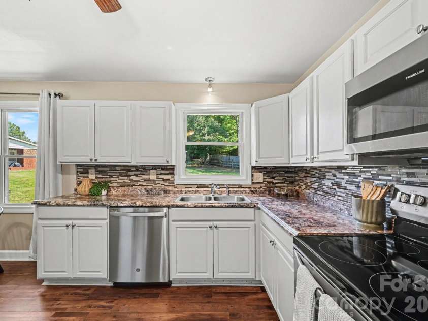 398 Hillside Drive, China Grove, NC 28023.  MLS# CAR4421654, YatesRealty ID 48818. 