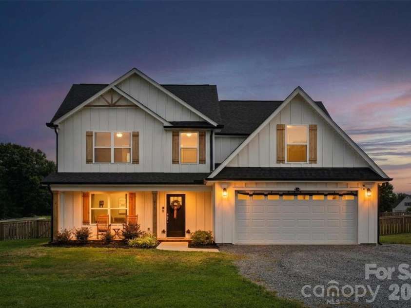 855 Wolf Pond Church Road, Pageland, SC 29728.  MLS# CAR4421565, YatesRealty ID 48819. 