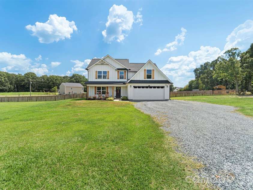 855 Wolf Pond Church Road, Pageland, SC 29728.  MLS# CAR4421565, YatesRealty ID 48819. 