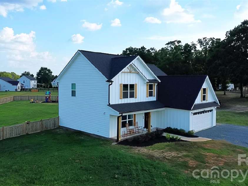 855 Wolf Pond Church Road, Pageland, SC 29728.  MLS# CAR4421565, YatesRealty ID 48819. 
