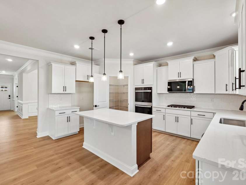 7147 Sylvan Retreat Drive, Denver, NC 28037.  MLS# CAR4359489, YatesRealty ID 4882. 