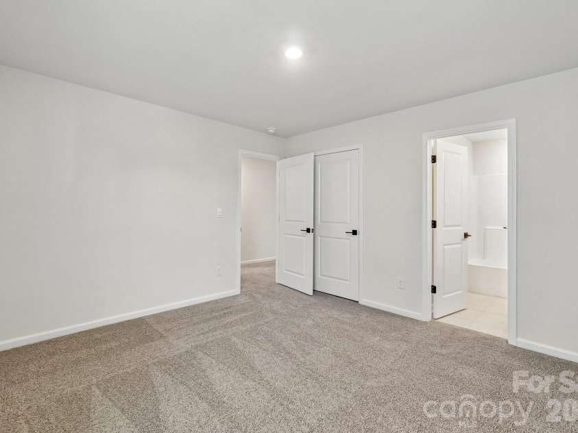 7147 Sylvan Retreat Drive, Denver, NC 28037.  MLS# CAR4359489, YatesRealty ID 4882. 