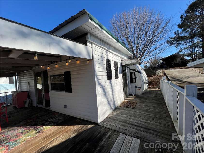 322 Mount View Lane, New London, NC 28127.  MLS# CAR4381016, YatesRealty ID 48820. 