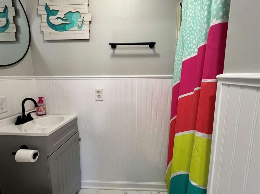 322 Mount View Lane, New London, NC 28127.  MLS# CAR4381016, YatesRealty ID 48820. Bathroom in Addition