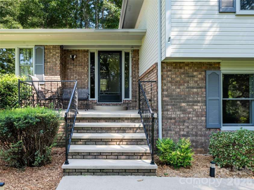 1 Morris Drive, Weaverville, NC 28787.  MLS# CAR4420756, YatesRealty ID 48822. 