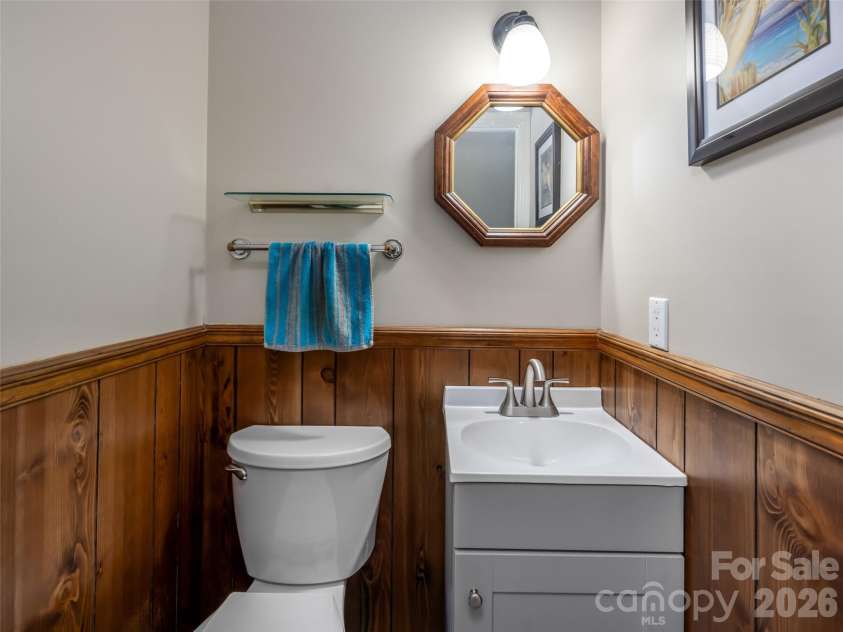 1 Morris Drive, Weaverville, NC 28787.  MLS# CAR4420756, YatesRealty ID 48822. 