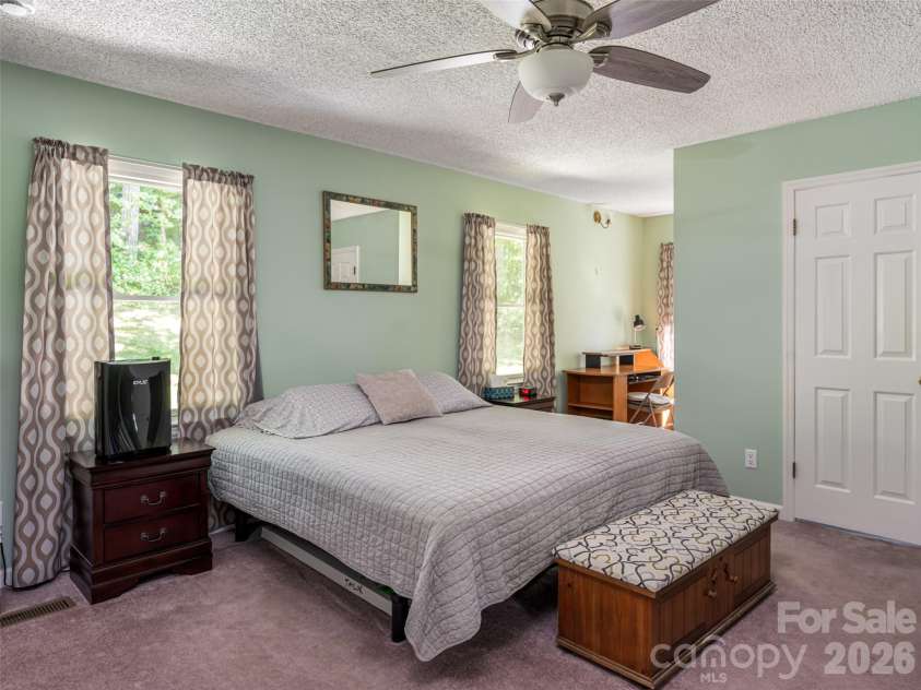 1 Morris Drive, Weaverville, NC 28787.  MLS# CAR4420756, YatesRealty ID 48822. 