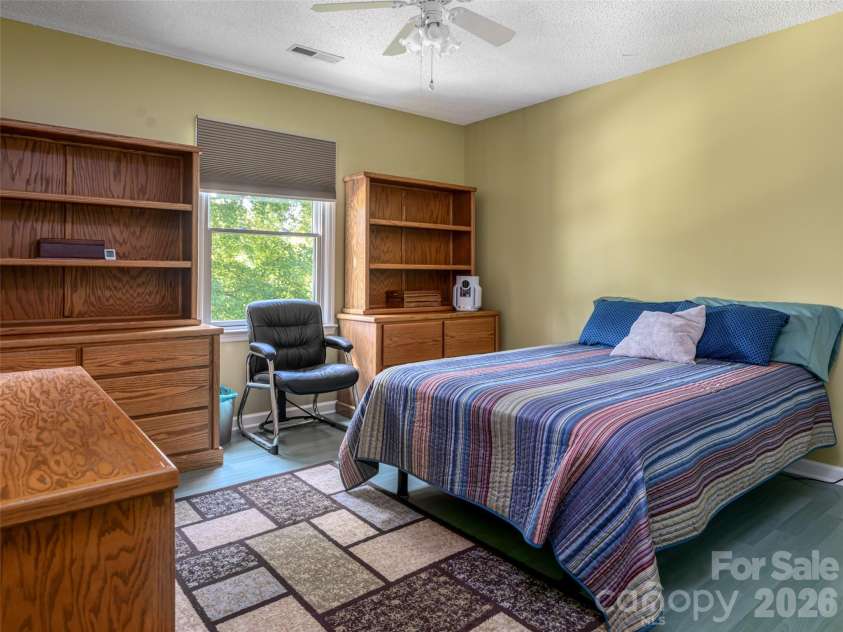 1 Morris Drive, Weaverville, NC 28787.  MLS# CAR4420756, YatesRealty ID 48822. 