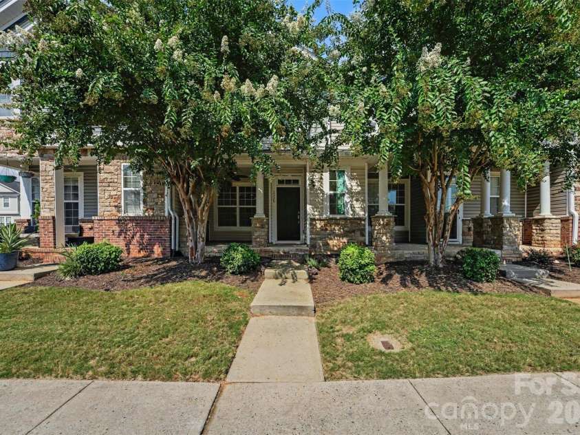 233 Waterlynn Road, Mooresville, NC 28117.  MLS# CAR4421651, YatesRealty ID 48823. 